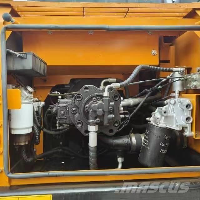 Sany SY215C Bageri gusjeničari