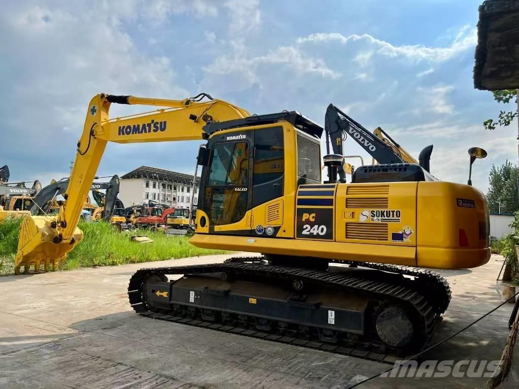 Komatsu PC 240 Bageri gusjeničari