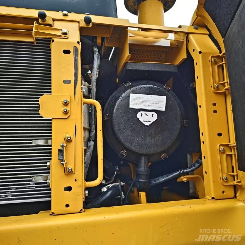 Komatsu PC400-8 Bageri gusjeničari