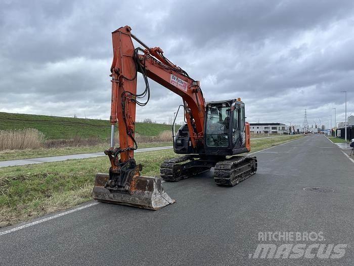 Hitachi ZX135US-5B Bageri gusjeničari
