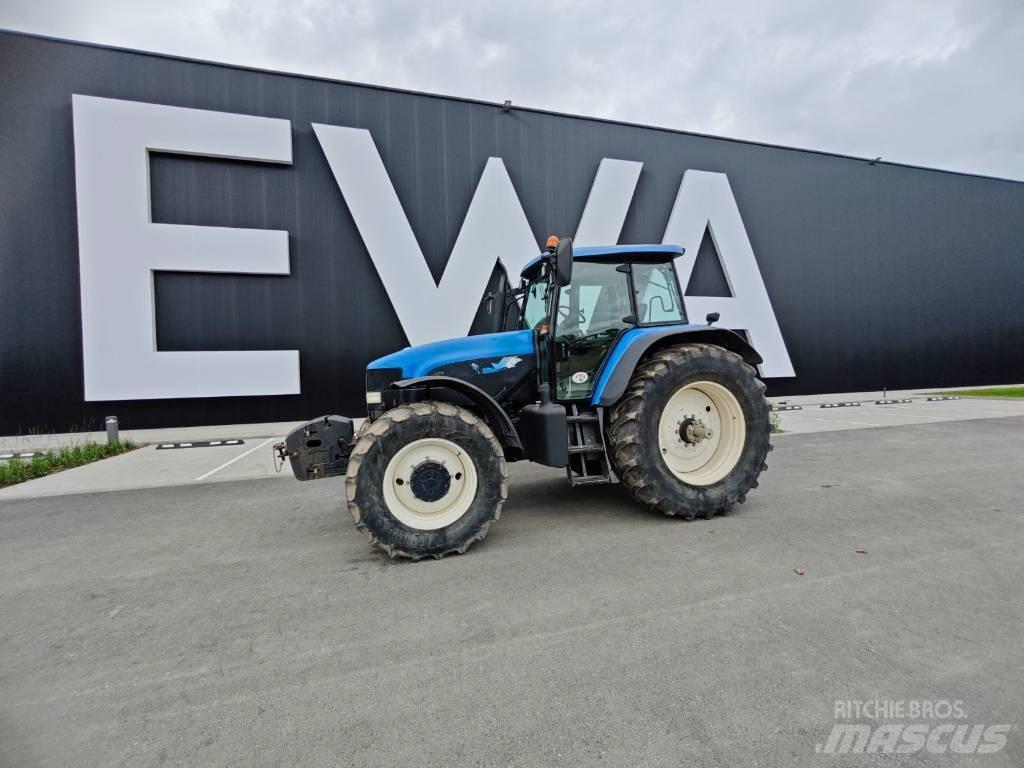 New Holland TM 175 Traktori