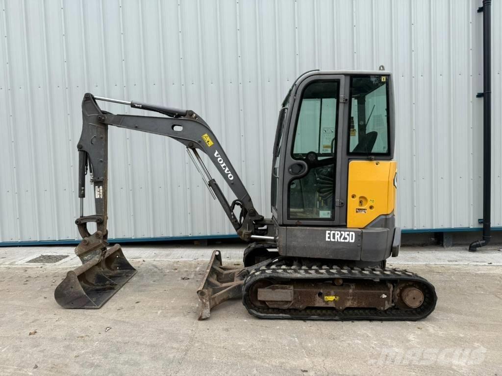 Volvo ECR 25 D Mini bageri <7t