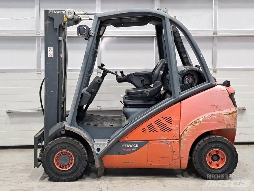 Linde H25T-02 Plinski viličari