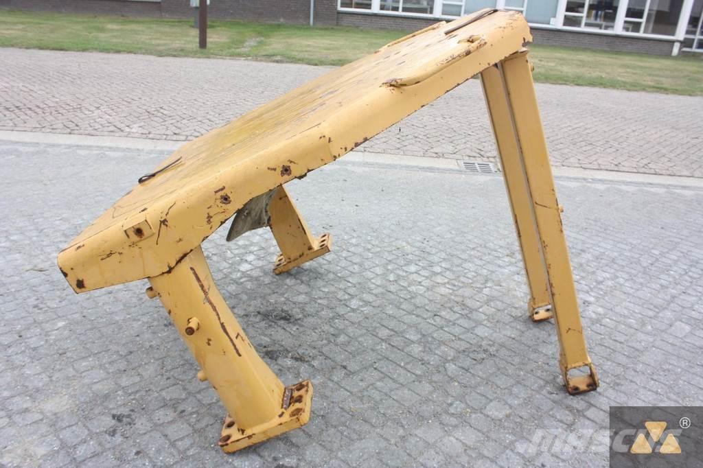 CAT D8N O-rops cab Kabine i unutrašnjost