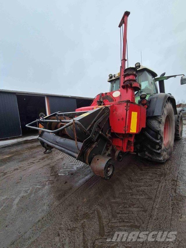 Lely STORM 130R Kombajni za stočnu hranu
