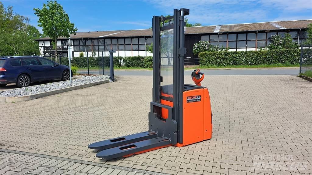 Linde L20 Ručni električni viličar
