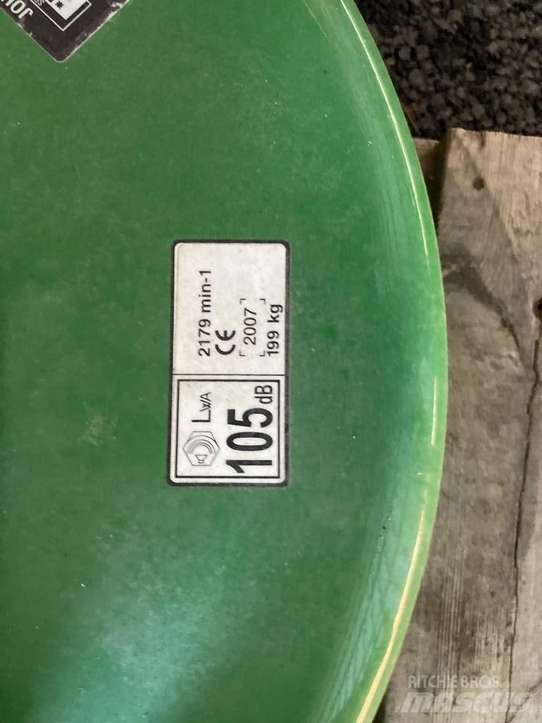 John Deere 7 Iron Održavanje okoliša – ostalo