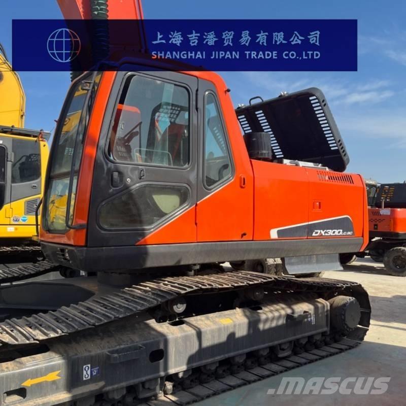 Doosan DX 300 Bageri gusjeničari