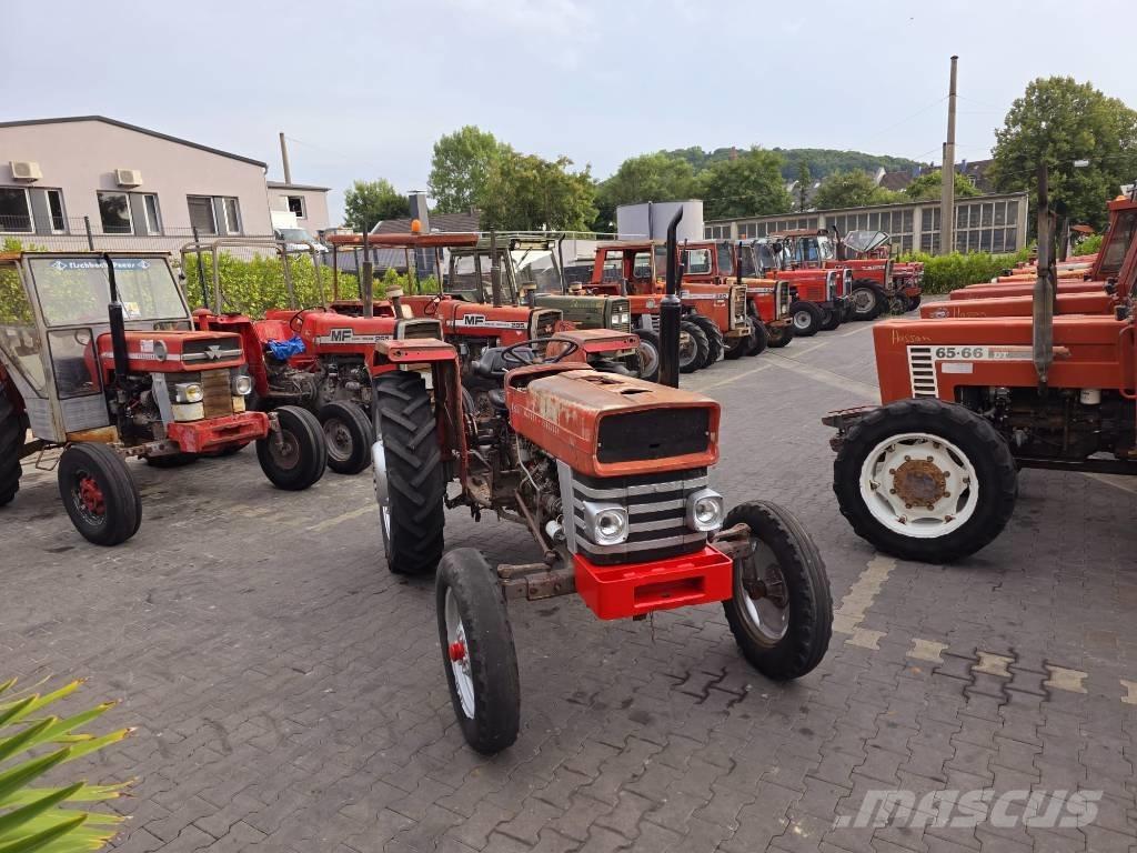 Massey Ferguson 158 Traktori