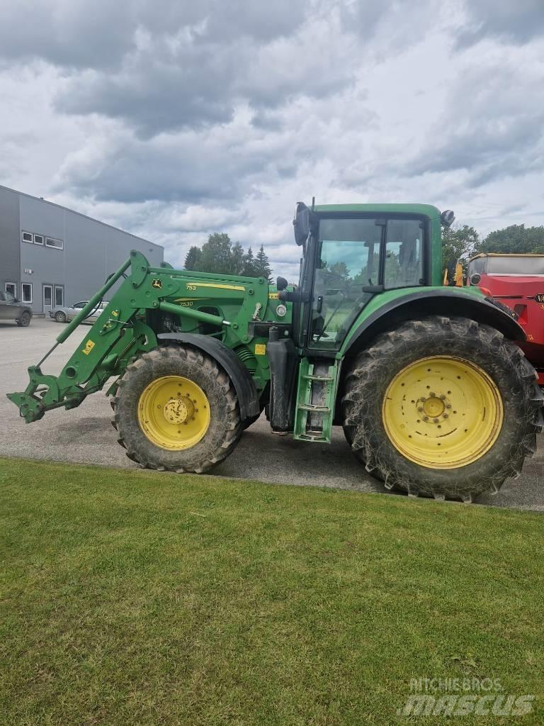 John Deere 7530 Traktori