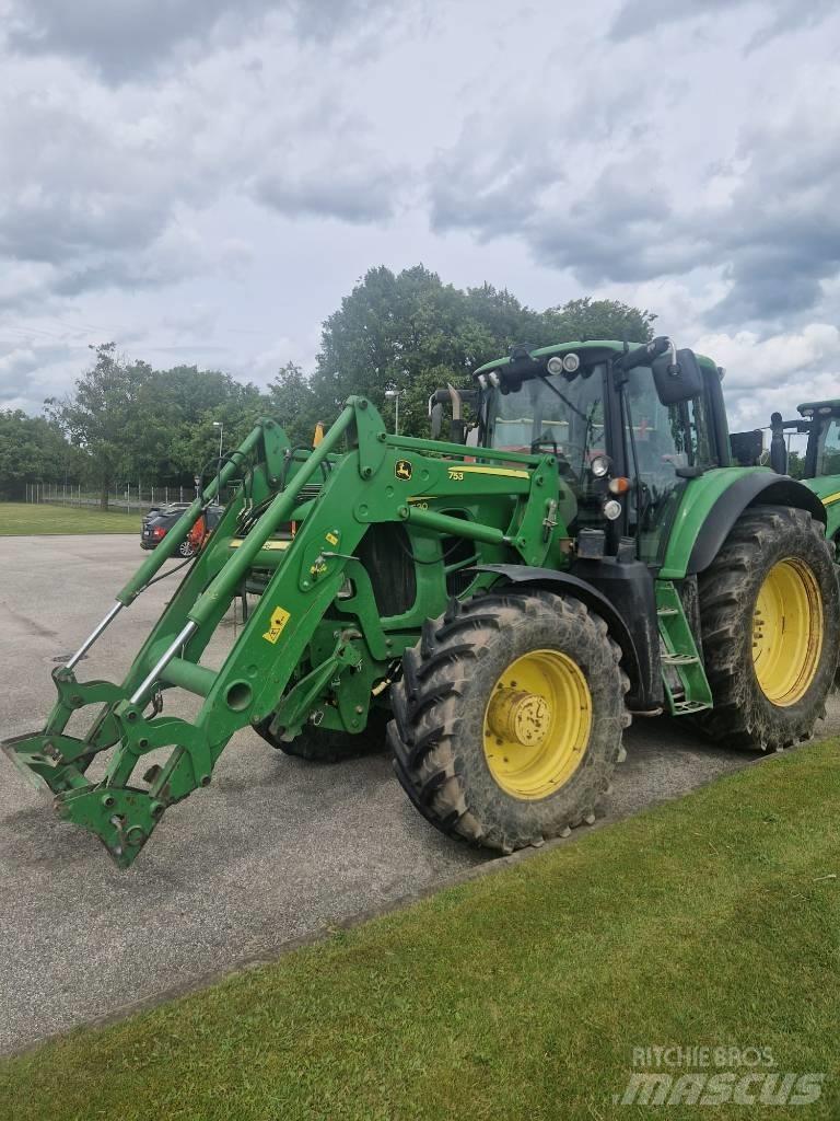 John Deere 7530 Traktori