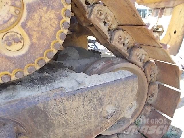 CAT D 11 N Buldožeri gusjeničari