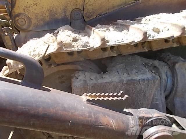 CAT D 11 N Buldožeri gusjeničari