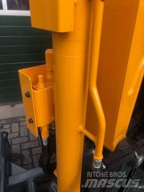 Hyundai R25Z-9AK Mini bageri <7t