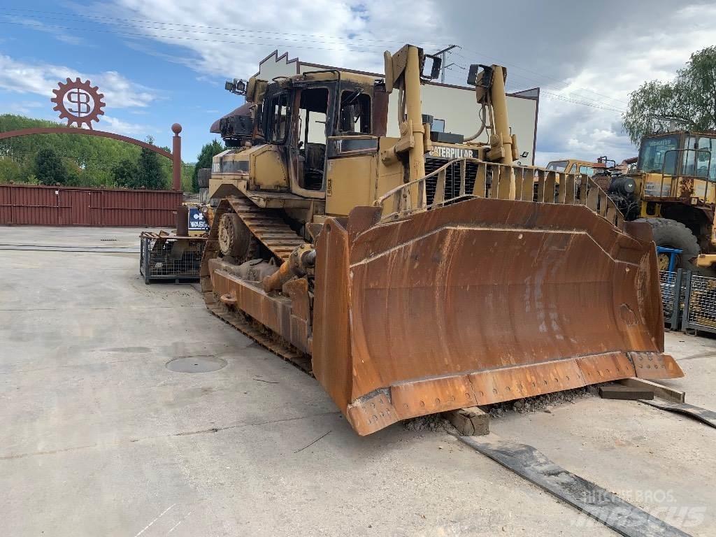 CAT D 8 R II Buldožeri gusjeničari