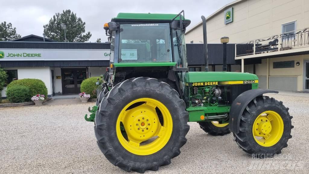 John Deere 2250 Traktori