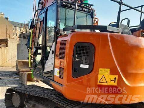 Hitachi ZX 135 US-6 Bageri gusjeničari