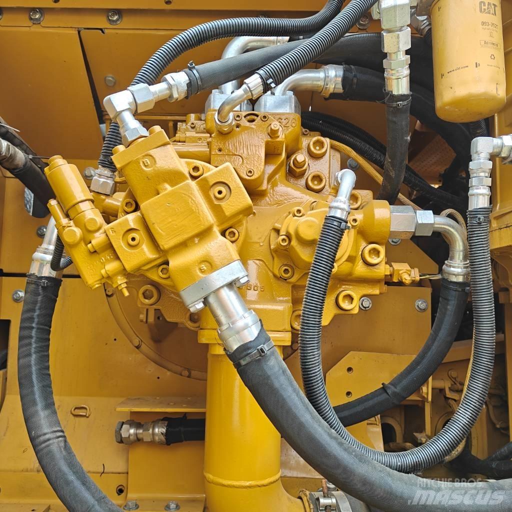 CAT 336D2 Bageri gusjeničari