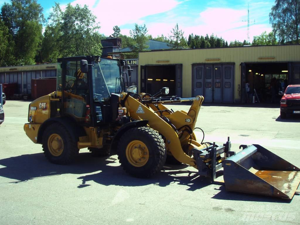 CAT 906 M Utovarivači na kotačima