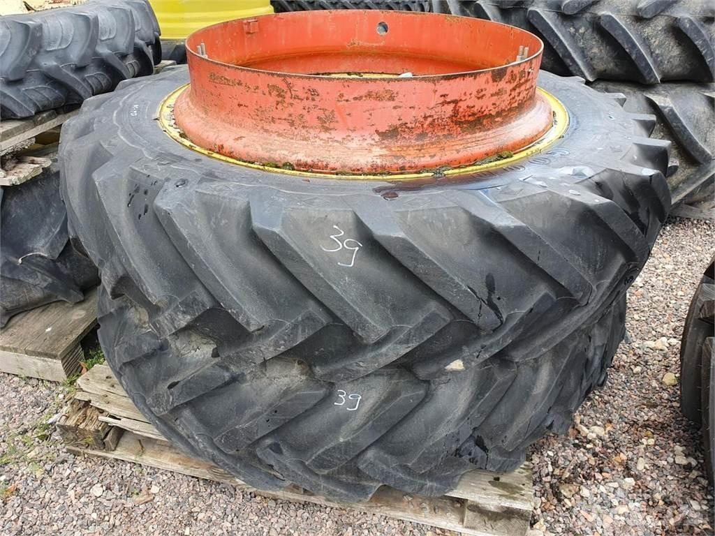 Goodyear 136-38 x2 Gume, kotači i naplatci