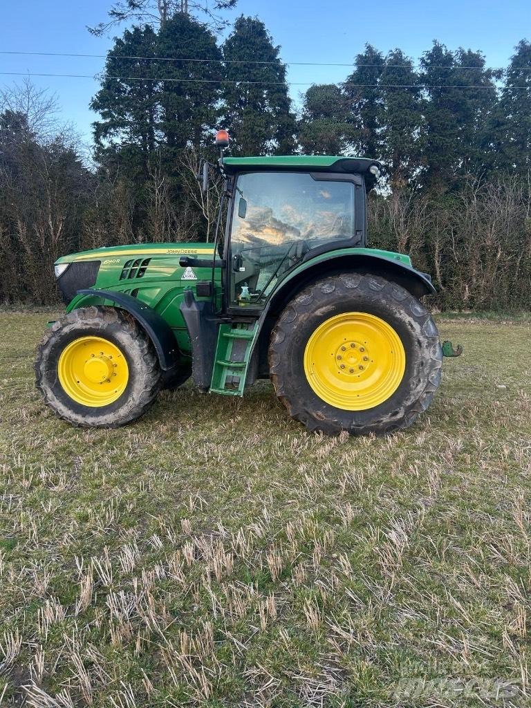 John Deere 6140 R Traktori