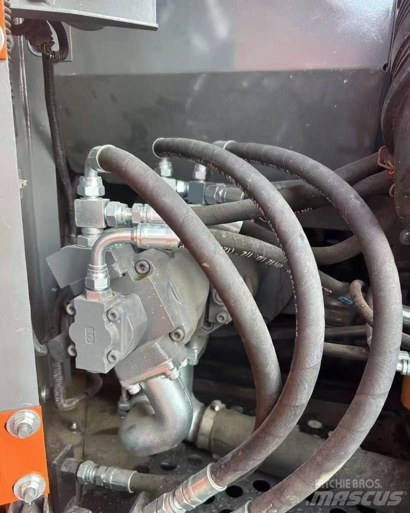 Hitachi 70 Bageri gusjeničari