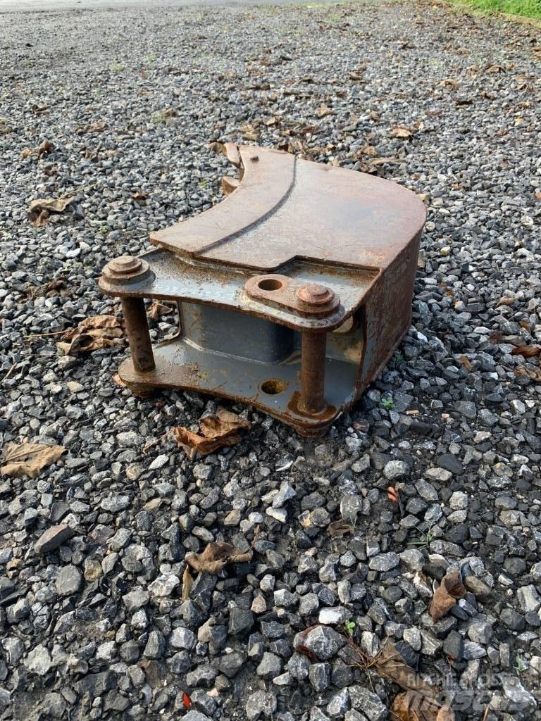 CNH GODET RETRO Ostali priključci i komponente