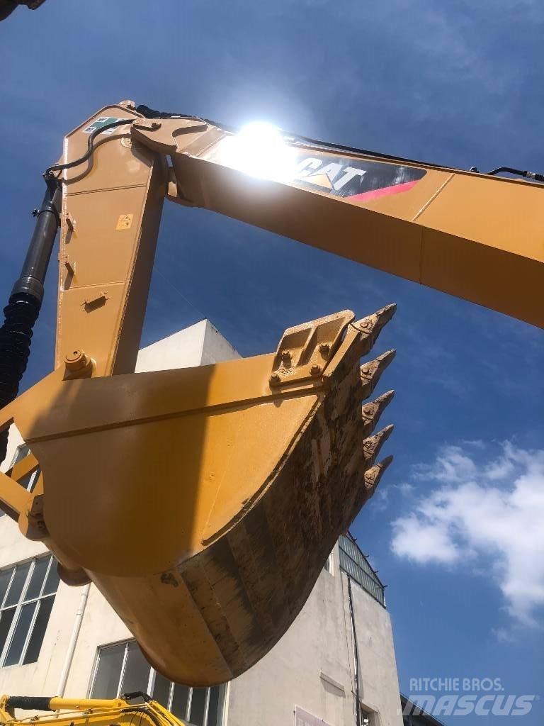 CAT 320 B L Bageri gusjeničari