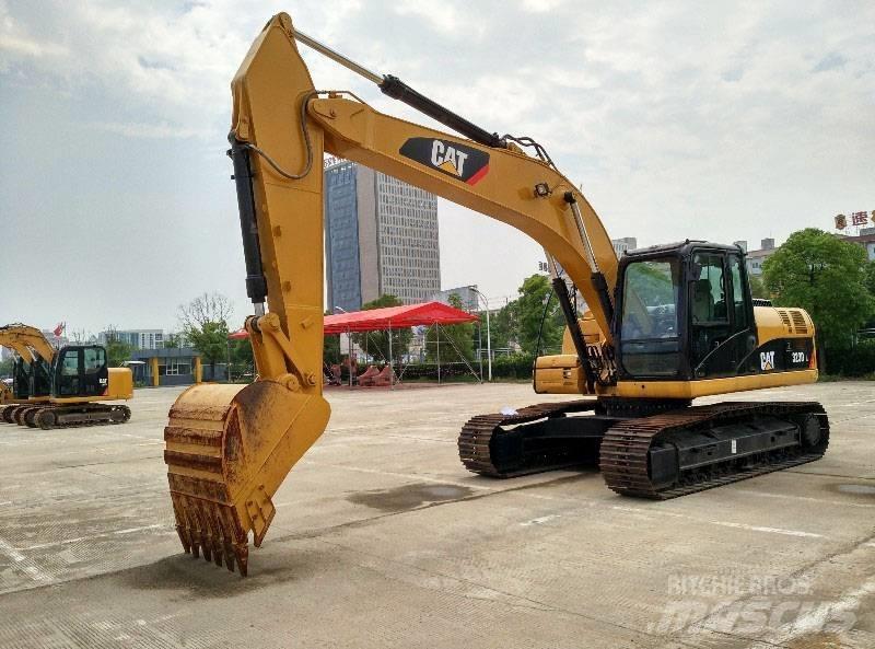 CAT 323 Bageri gusjeničari