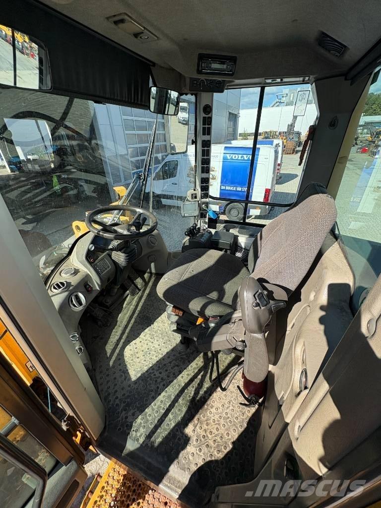 Volvo L110F Utovarivači na kotačima