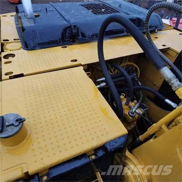 CAT 320D Bageri gusjeničari
