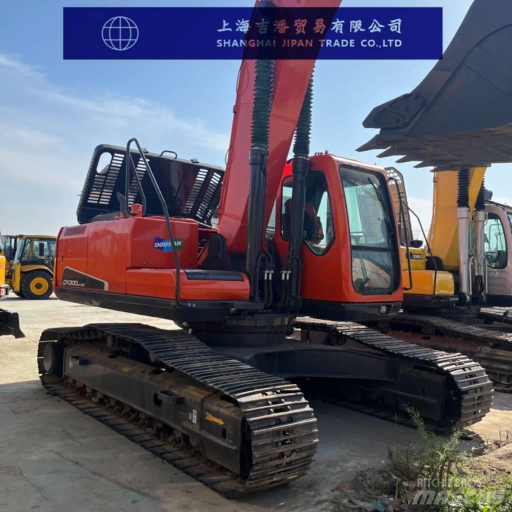 Doosan DX 300 Bageri gusjeničari