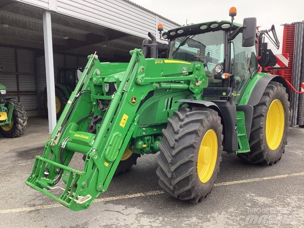 John Deere 6155R Traktori