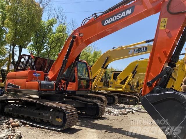 Doosan DX 225 LC Bageri gusjeničari