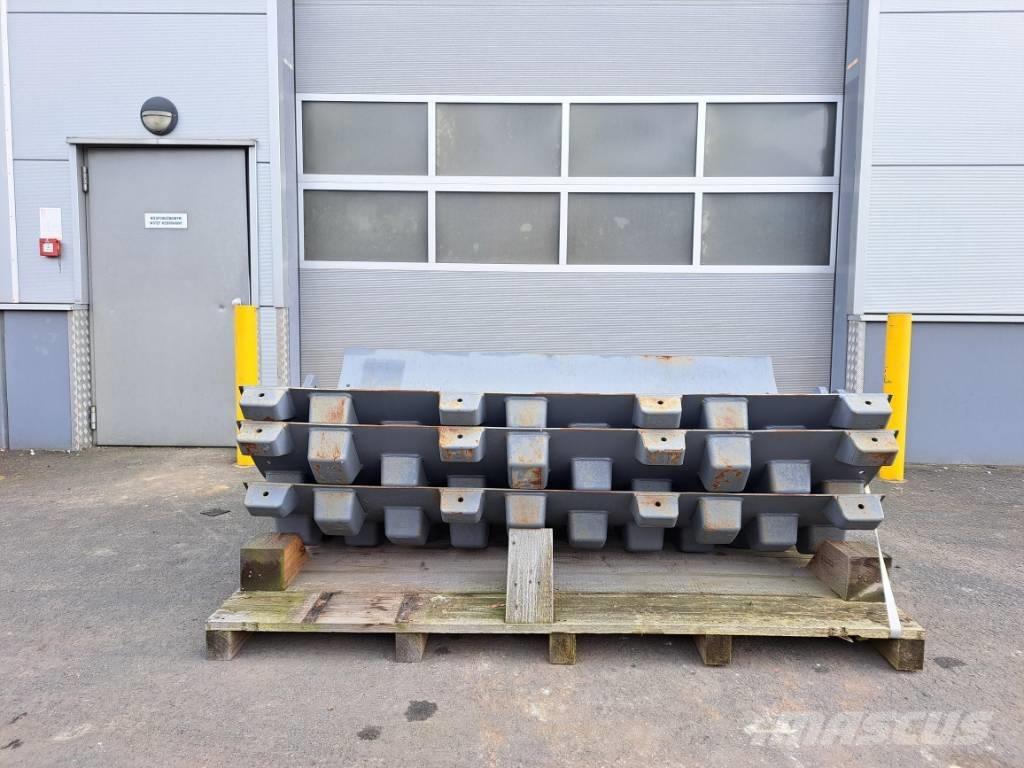 Hamm HC 130i Gusjenice