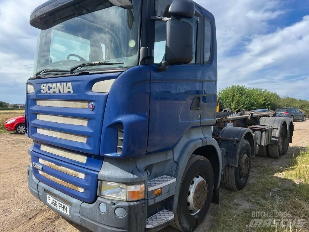Scania R420 Rol kiper kamioni s kukama za dizanje