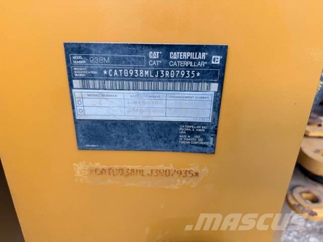 CAT 938M Utovarivači na kotačima