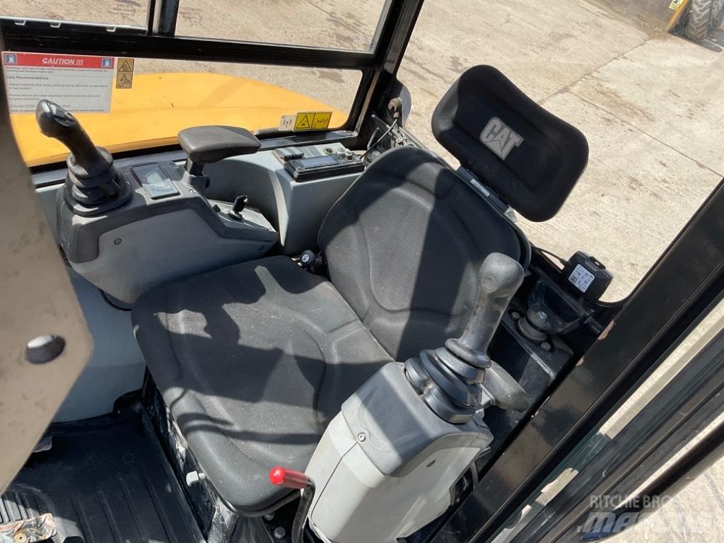 CAT 302.7 D CR Mini bageri <7t