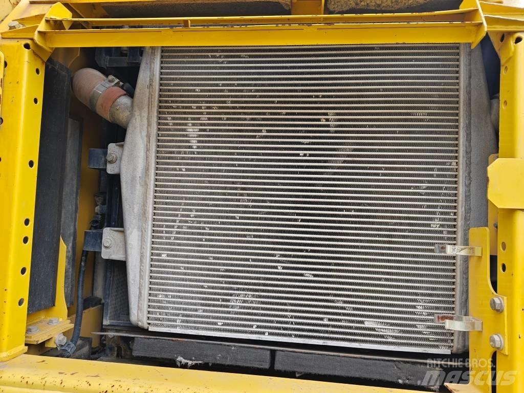 Komatsu PC 450-8 Bageri gusjeničari