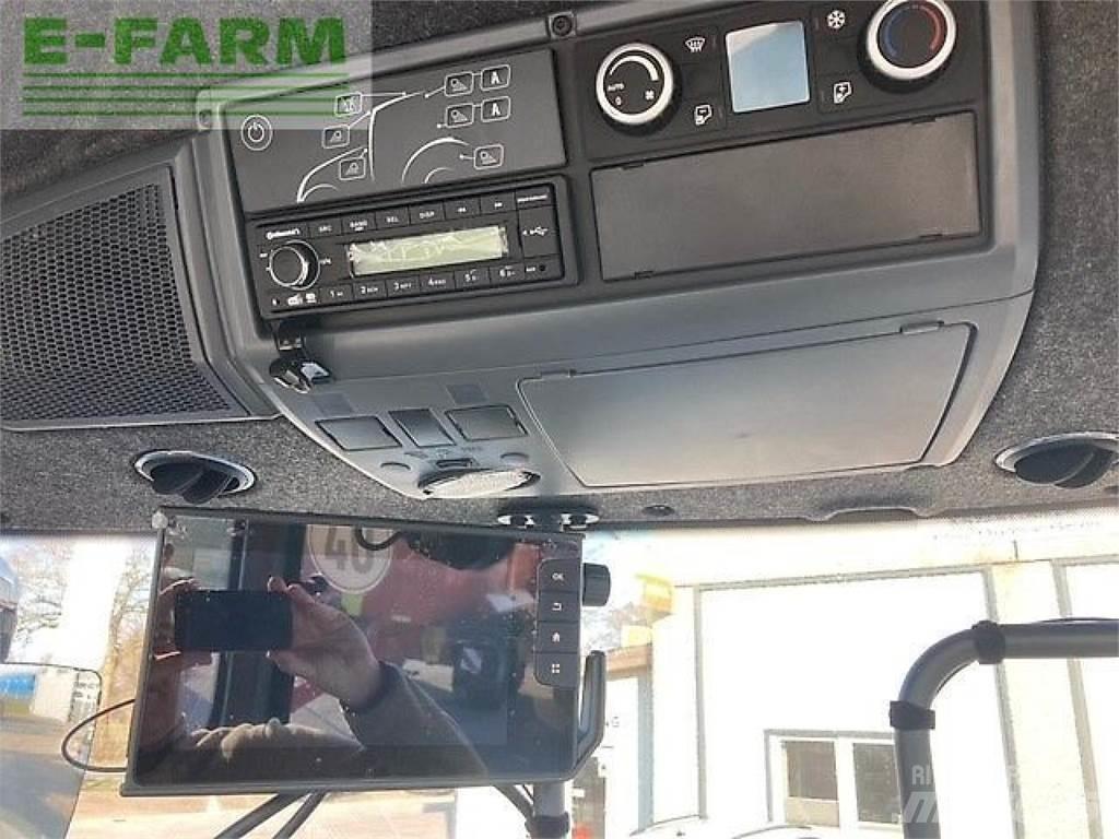 Valtra t215a Traktori