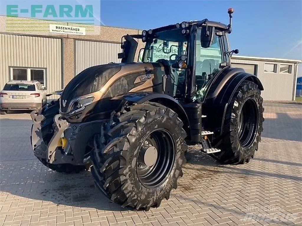 Valtra t215a Traktori