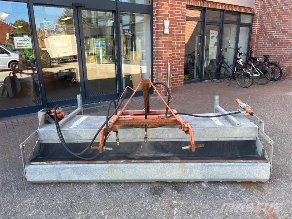 Briri SH245 Strojevi za metenje