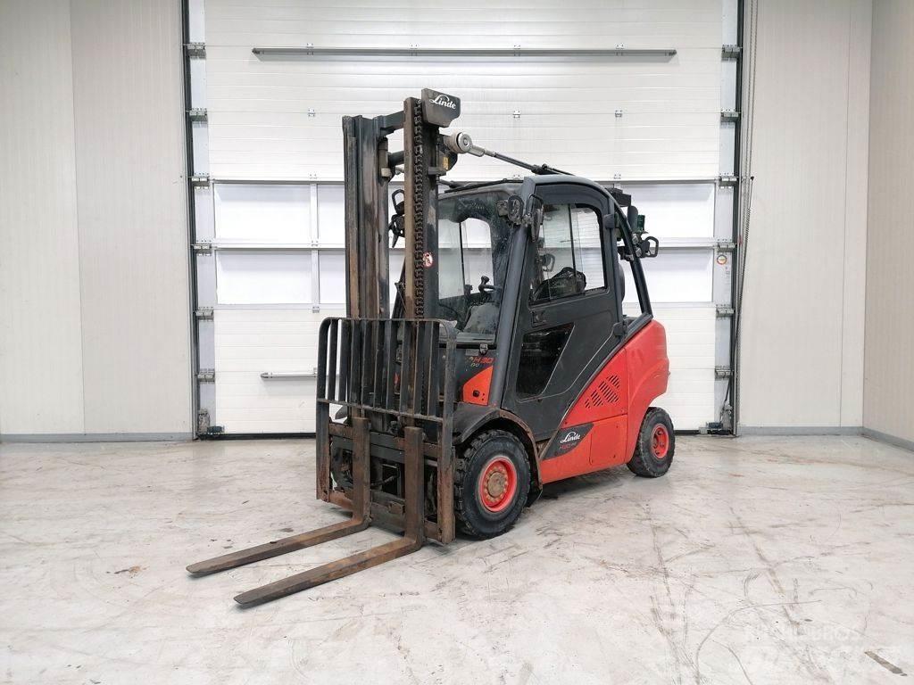 Linde H30D-02 Dizelski viličari