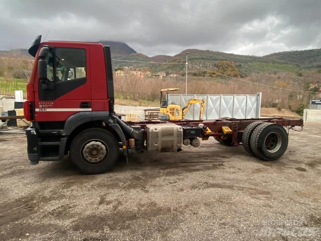 Iveco STRALIS 190S31 Autotransporteri