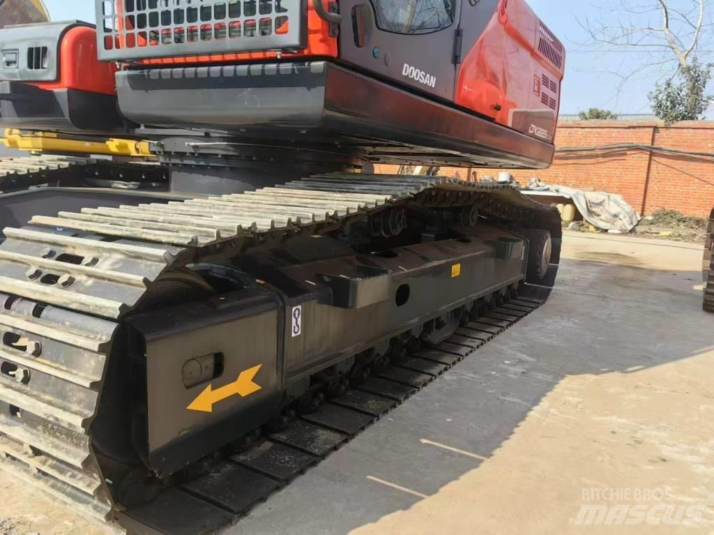 Doosan DX225LC-9C Bageri gusjeničari