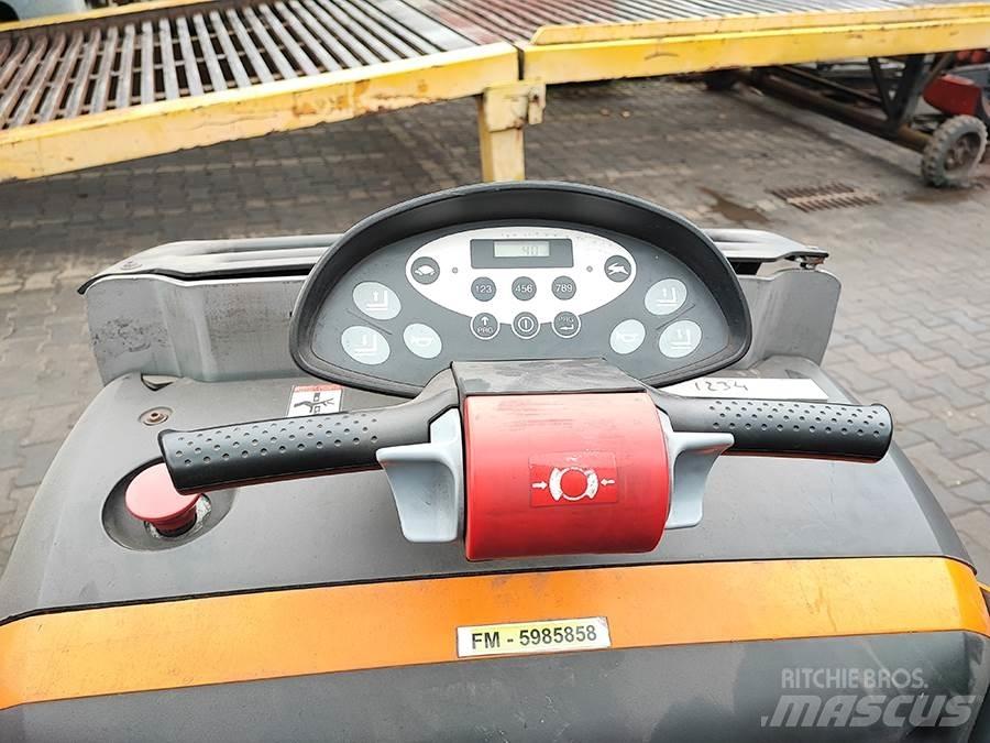 Still EXU-S22 Nisko podizni električni viličar