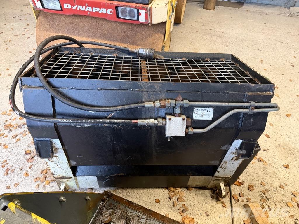 Vila Hiekoitin Priključci kompaktnog traktora