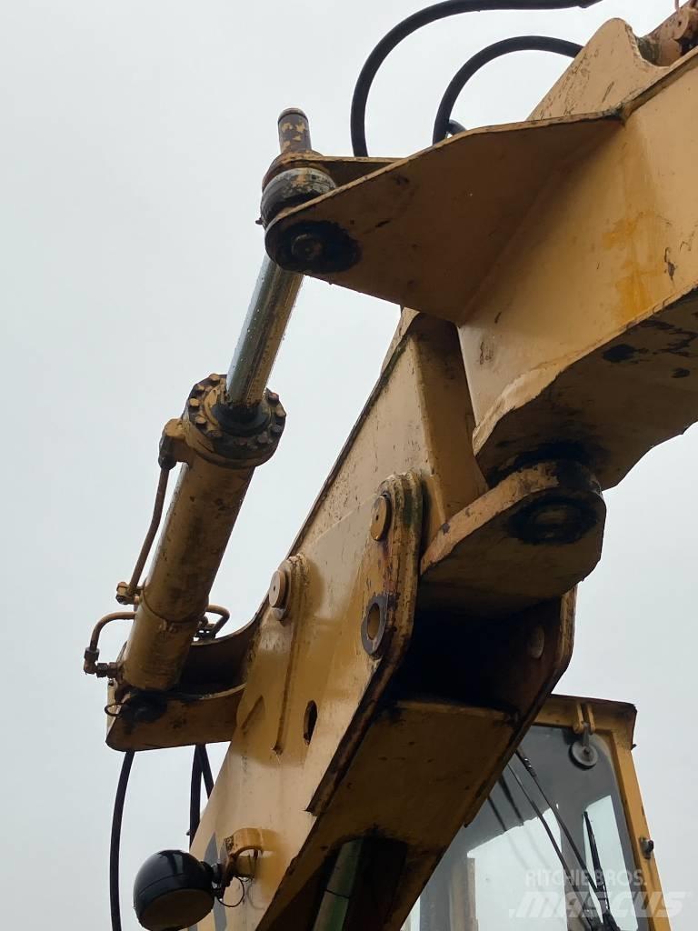 Liebherr A 901 C Bageri na kotačima