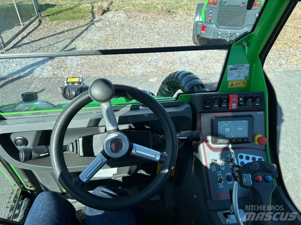 Avant E 527 Med  hytt Skid steer mini utovarivači