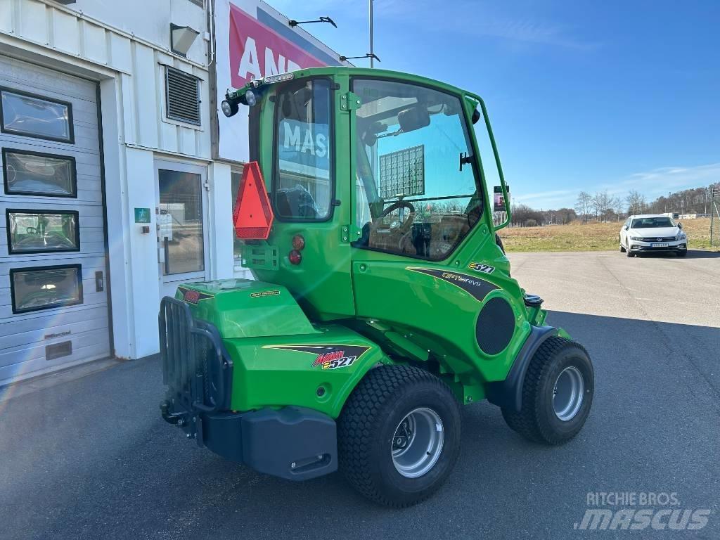 Avant E 527 Med  hytt Skid steer mini utovarivači